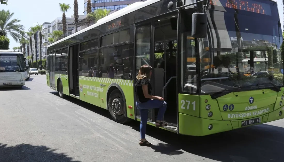 Adana Büyükşehir Belediyesi, Öğrenci