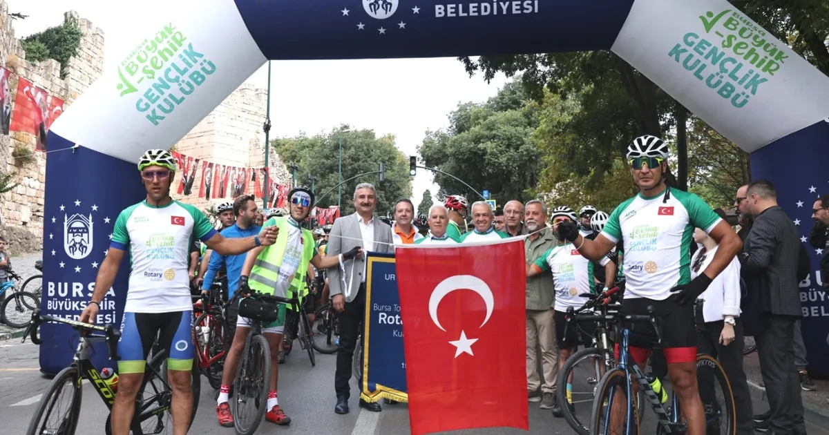 Tophane-Nilüfer-Mudanya Bisiklet Turu'yla yeşile pedalladılar