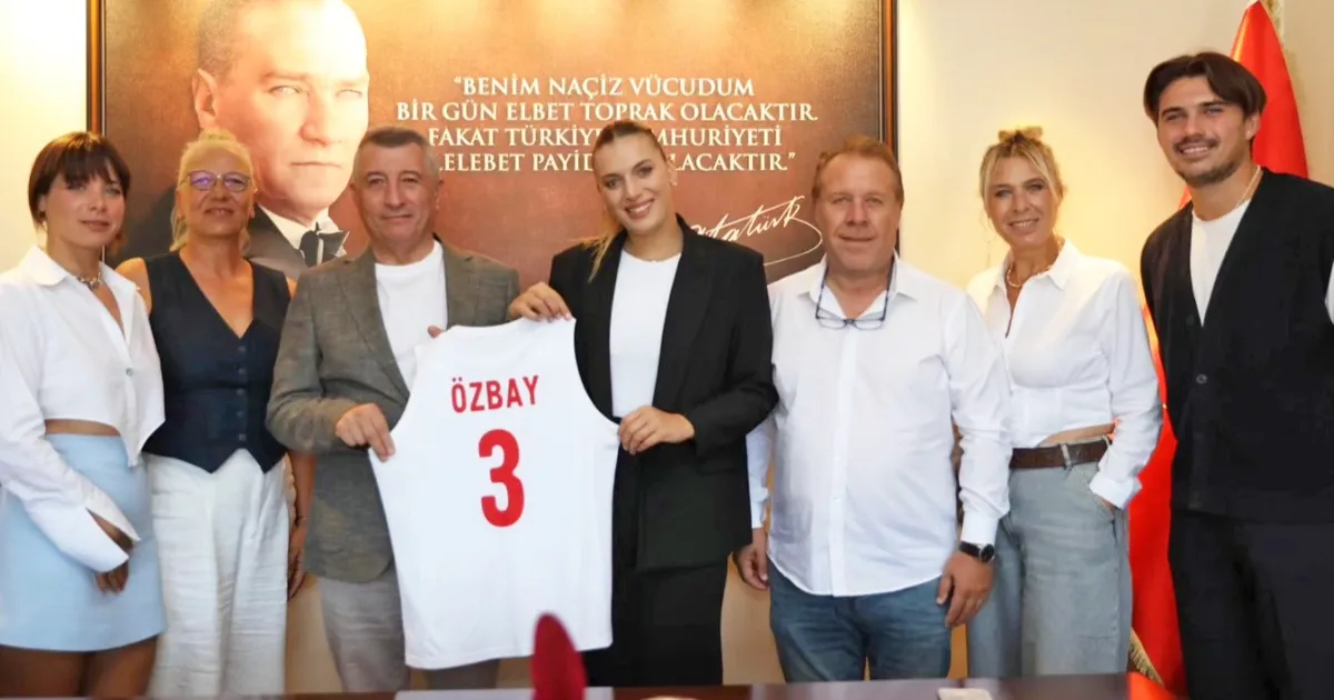 Voleybolun Yıldızı Güzelbahçe’yi temsil edecek