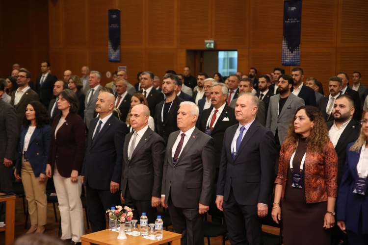 Başkan Bozbey, “Devasa kesintiler bizleri ve Bursa halkını zor duruma düşürmektedir”