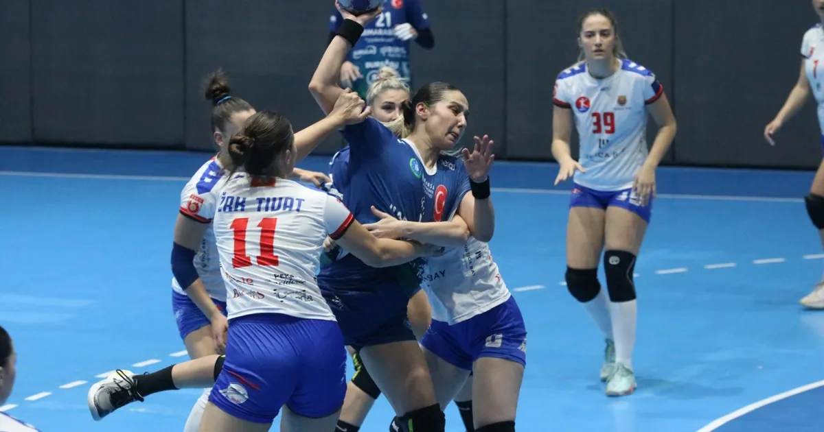 Bursa Büyükşehir Belediyespor, EHF Avrupa Kupası'nda tur kapısını araladı