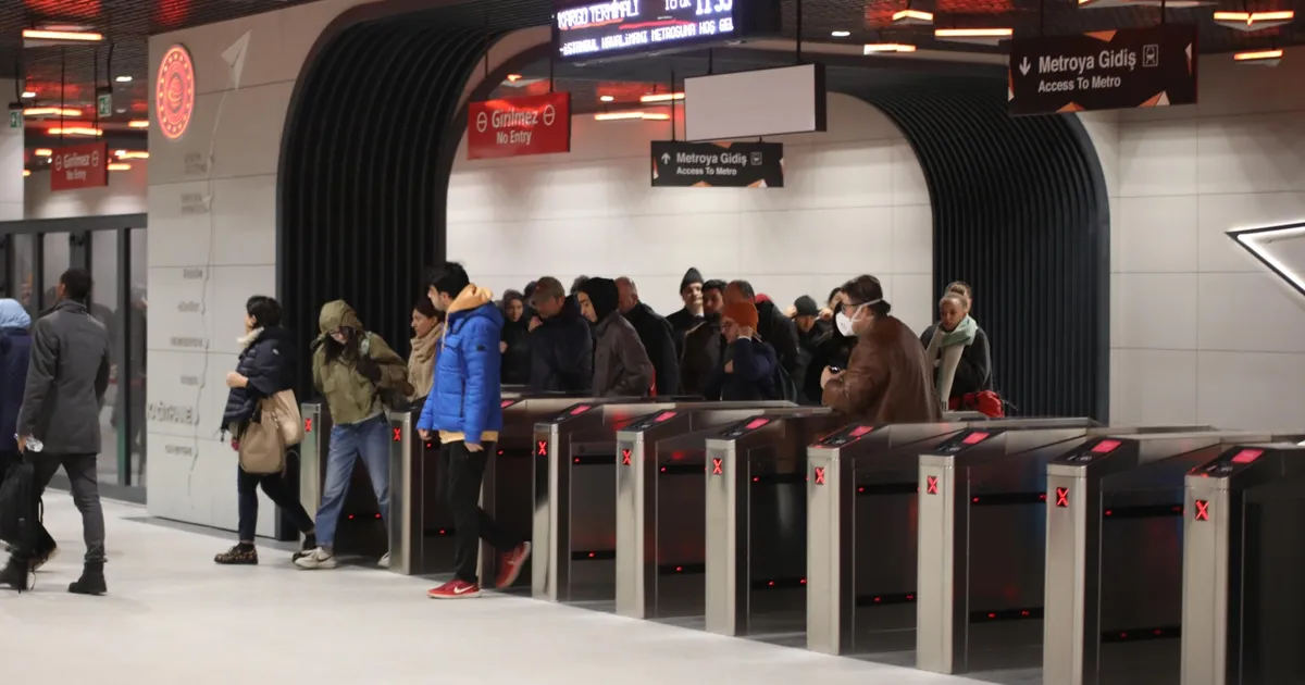 Gayrettepe-İstanbul Havalimanı metro hattı günlük yolcu rekorunu kırdı