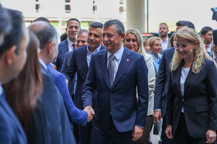 İstanbul Bakırköy'de Başkan Ovalıoğlu'na 'Özel' övgü