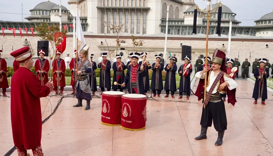 İstanbul’un Kurtuluşu’nun 101’inci yılı,