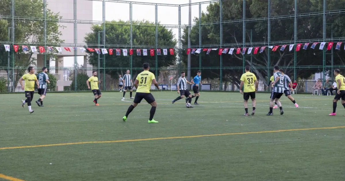 Mersin Büyükşehir Belediyesi 3. Birimler Arası Futbol Turnuvası başladı