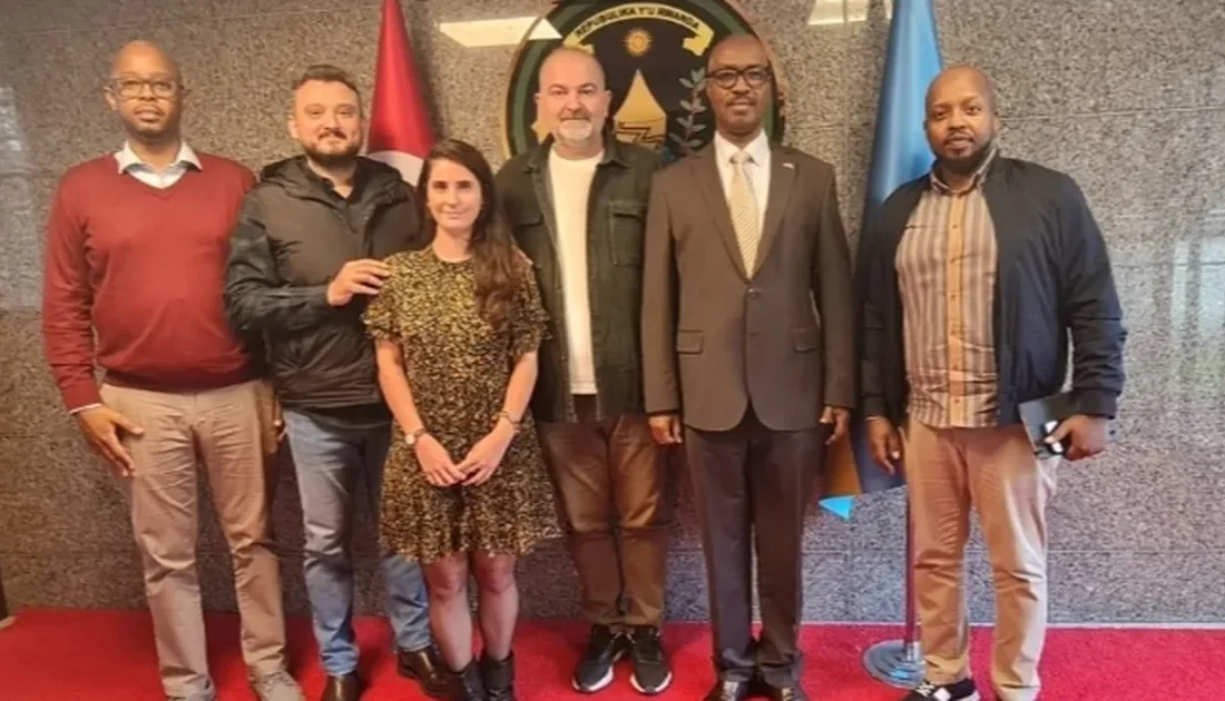 Ruanda Büyükelçisi Charles Kayonga