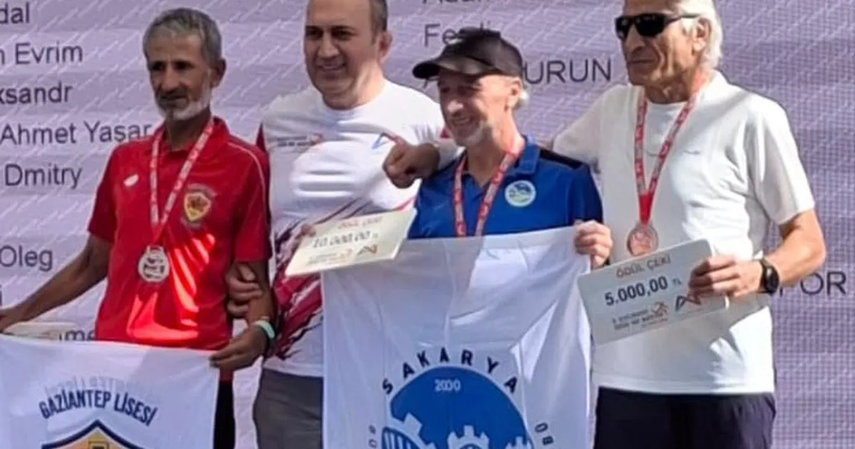 Uluslararası maratonda birincilik kürsüsü Ali Turan’ın