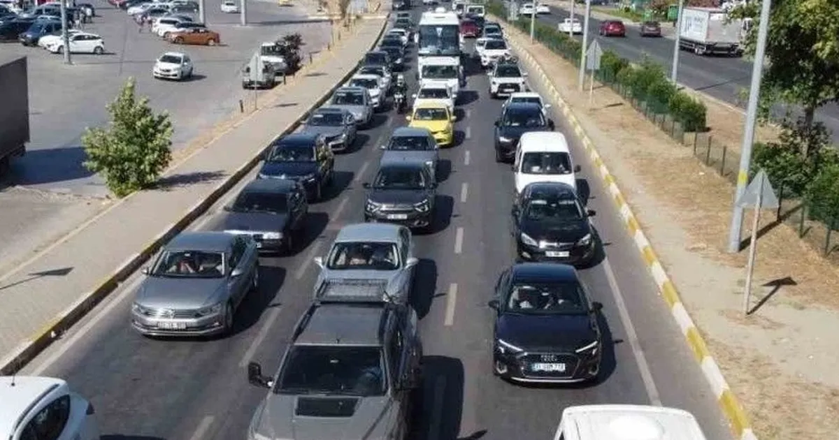 30 milyonu aşkın taşıt trafikte! Otomobillerde 'gri'yi sevdik