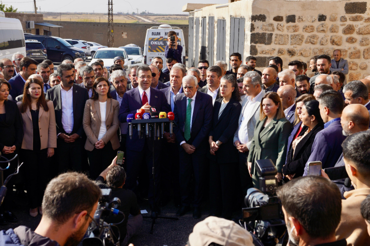 Başkan İmamoğlu Mardin'de... Tahmin etmedikleri kadar dirençliyiz