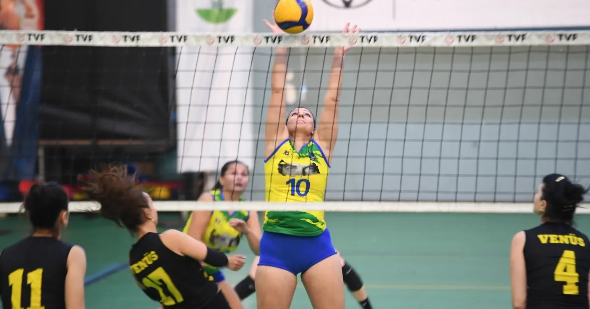 Bursa Osmangazi'de Türkiye Veteran Voleybol Turnuvası başladı