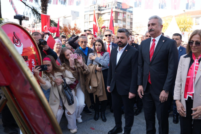 CHP Bursa İl Başkanlığı Cumhuriyet'in 101. yılını coşkuyla kutladı