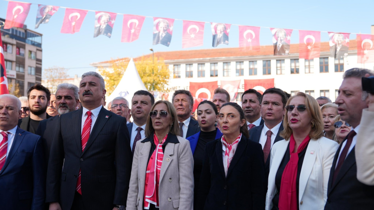 CHP Bursa İl Başkanlığı Cumhuriyet'in 101. yılını coşkuyla kutladı