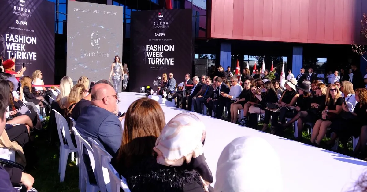 Fashıon Week Türkiye ile BUTTİM’de moda rüzgarı esti