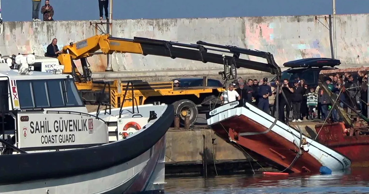 İstanbul Şile'deki deniz kazasında batan tekne çıkarıldı... Balıkçıdan halen haber yok!