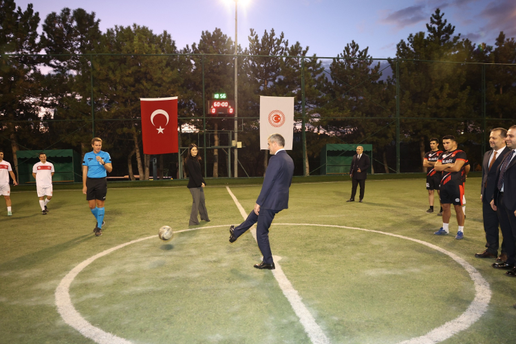 TBMM personelinden bir ay sürecek futbol turnuvası