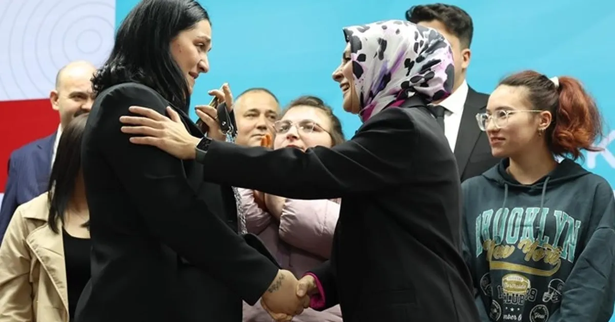 Devlet korumasından yararlanmış gençler kamu kurumlarına yerleştirildi