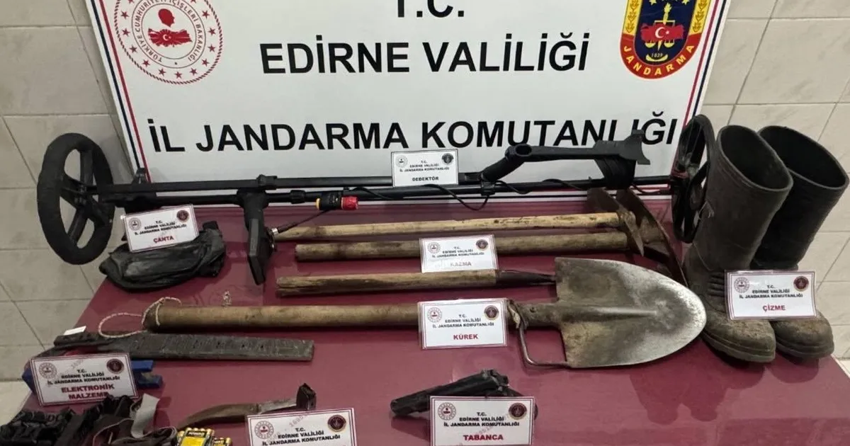 Edirne Enez'de kaçak kazıya 2 tutuklama