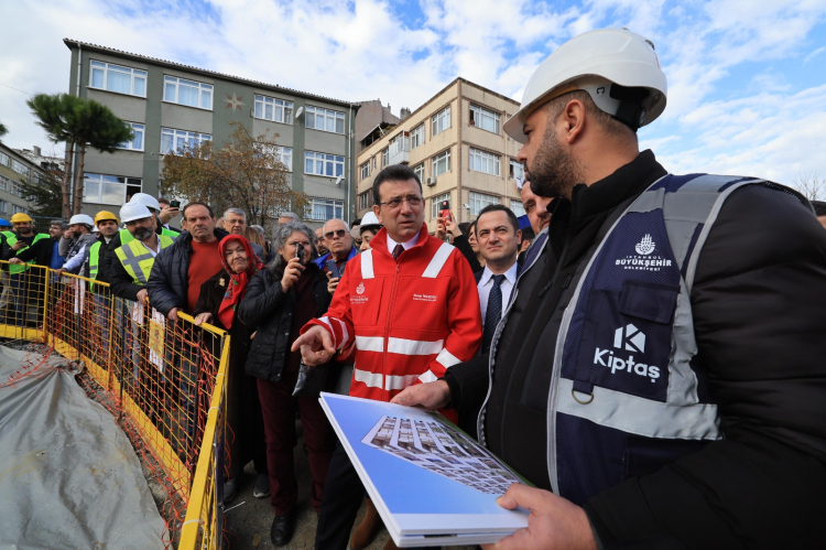 İstanbul Fatih'teki dönüşüme 68 ton demirli temel