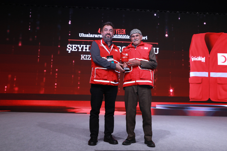 İyiliği ve dayanışma ruhunu büyüttüler... Uluslararası ödüllere kavuştular