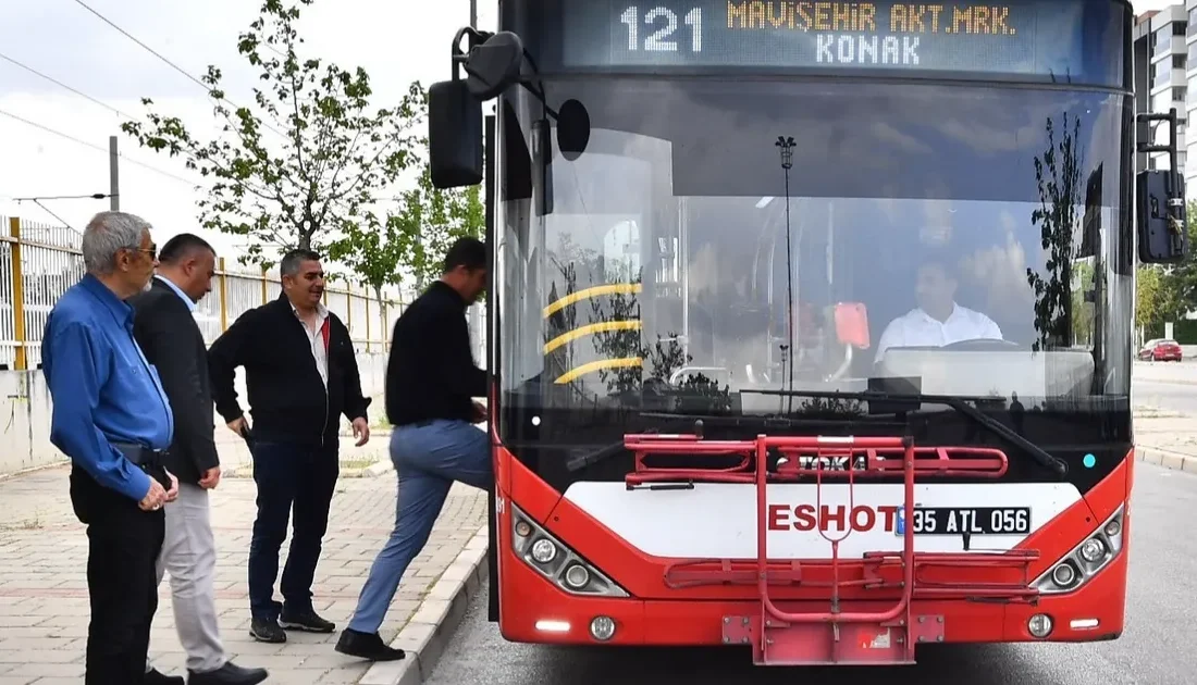 İzmir Büyükşehir Belediye Başkanı