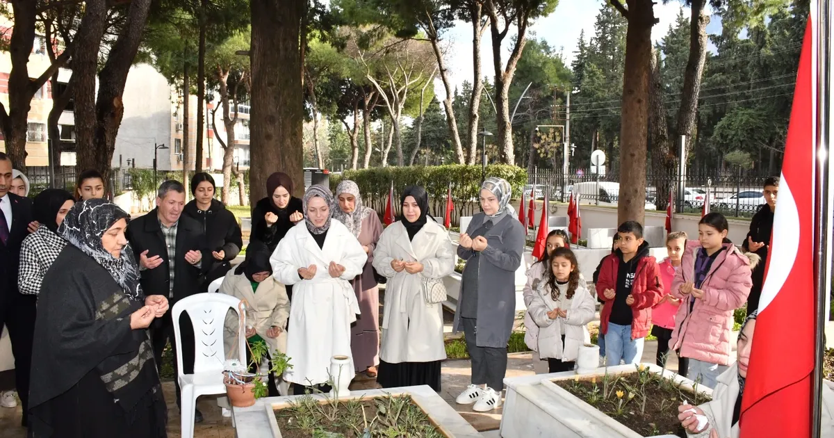 Manisa şehidini andı!