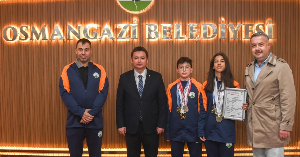 Osmangazili sporcular Bursa’ya Türkiye rekoru birincilik ve Avrupa derecesiyle döndü