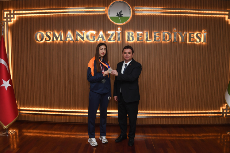 Osmangazili sporcular Bursa’ya Türkiye rekoru birincilik ve Avrupa derecesiyle döndü