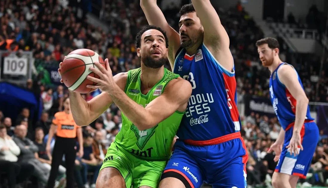 Namağlup lider TOFAŞ Basketbol