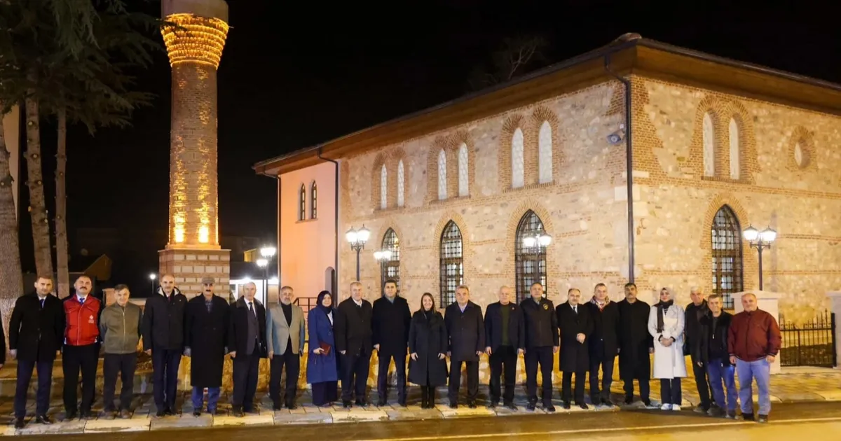 Bilecik'te tarihi camii 2 yıl sonra yeniden ibadete açıldı