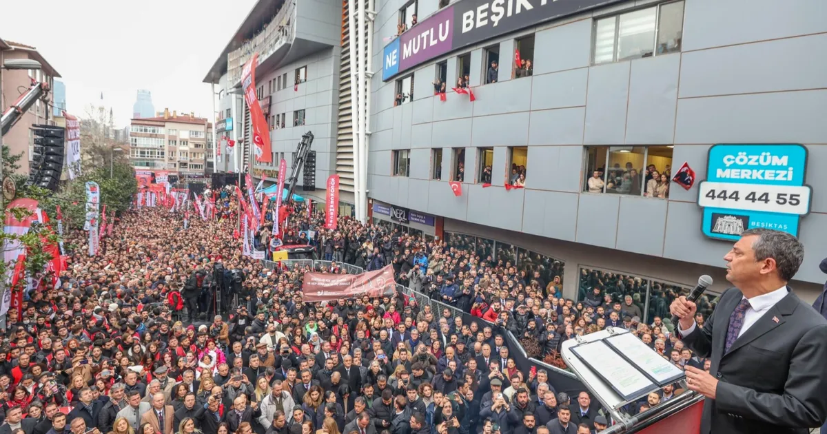Binler Beşiktaş'ta büyük mitingte! Türk yargısına 'Özel' çağrı!