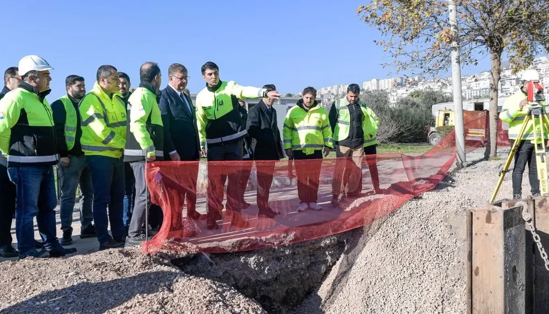 İzmir Büyükşehir Belediye Başkanı