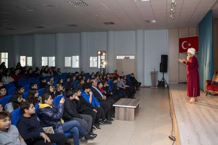 Mersin Şehir Tiyatrosu'nun yeni durağı Tarsus