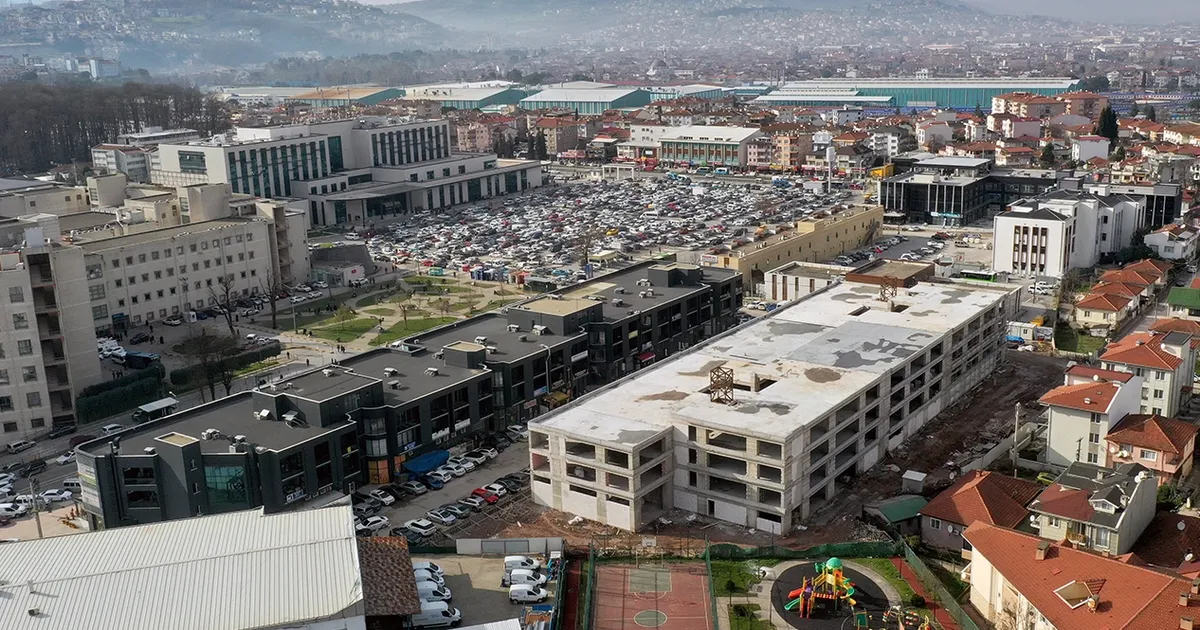 Sakarya’da Sağlık Kampüsü’ne 530 araçlık otopark projesi hızla ilerliyor