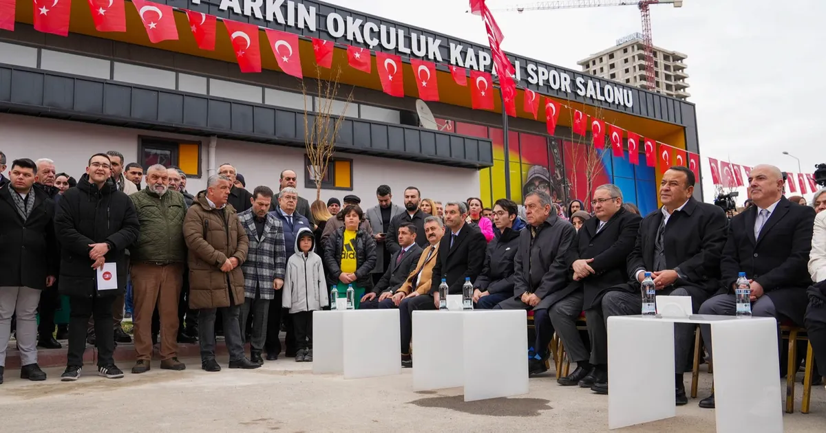 Ankara Keçiören yeni okçuluk salonu! İlk atış Mete Gazoz’dan!