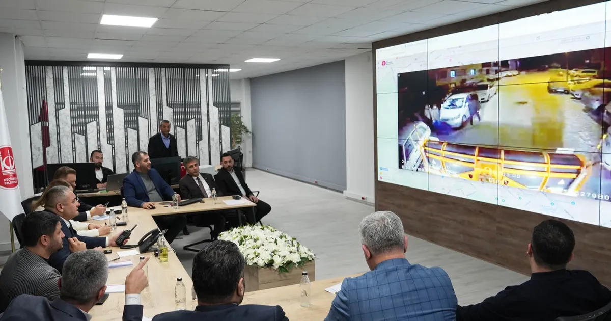 Ankara Keçiören’de karla mücadele koordineli sürdürüldü