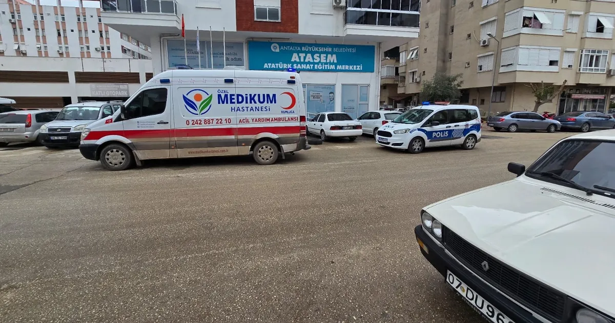 Antalya Kumluca'da trafik kazası : 1 yaralı