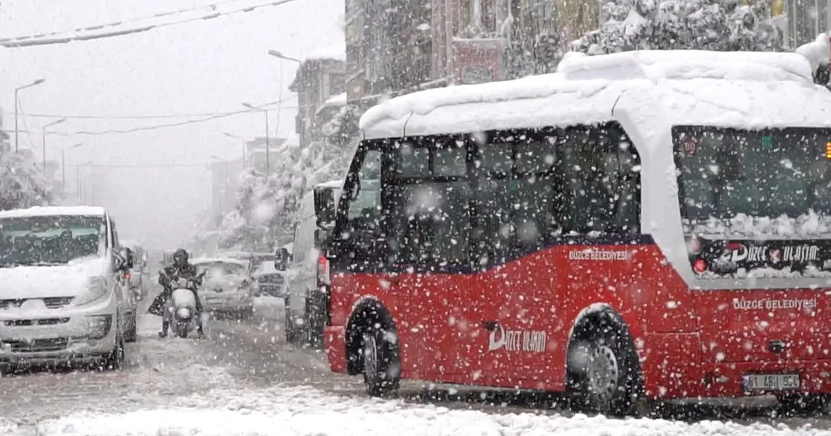 Düzce'de eğitime kar molası