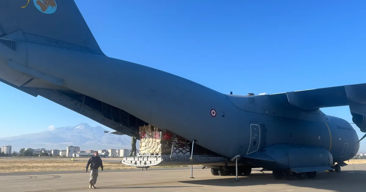 Gazze için tonlarca gıda malzemesi Ürdün'e ulaştırıldı