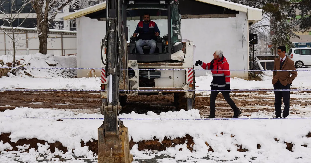 İzmir’den Malatya’ya destek: Kadın ve Gençlik Merkezi’nin temeli atıldı