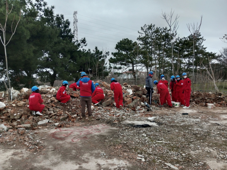 KEDAK eksi 3 derecede tatbikat yaptı