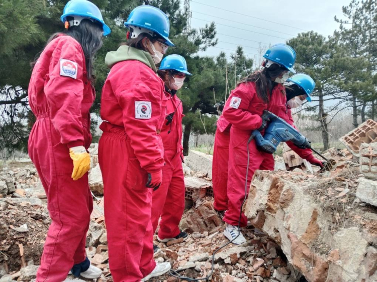 KEDAK eksi 3 derecede tatbikat yaptı