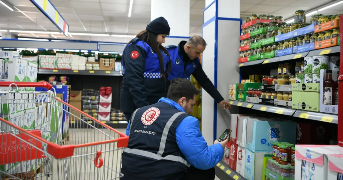 Kocaeli Çayırova’da marketlere sıkı denetim