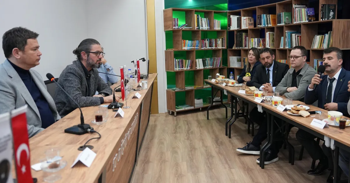 Başkan Erkan Aydın TR Düşünce Kulübü’ne konuk oldu