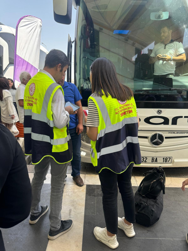 Biletsiz yolcu taşıyana ceza geliyor!