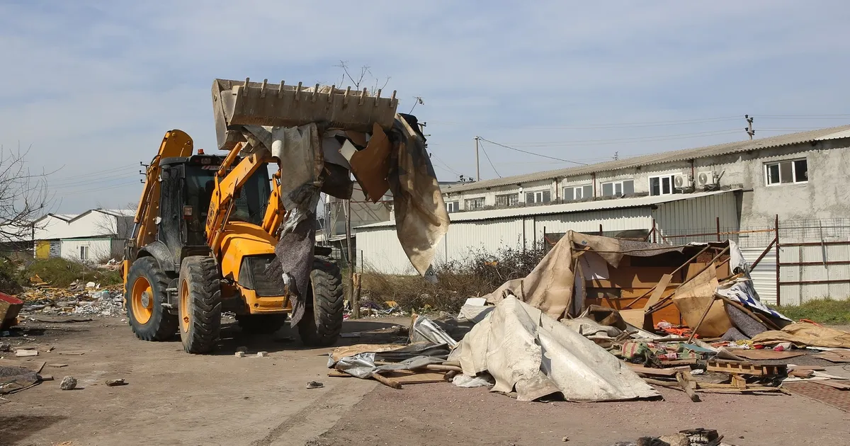 Bursa Nilüfer’de görüntüyü bozan çadırlar kaldırılıyor