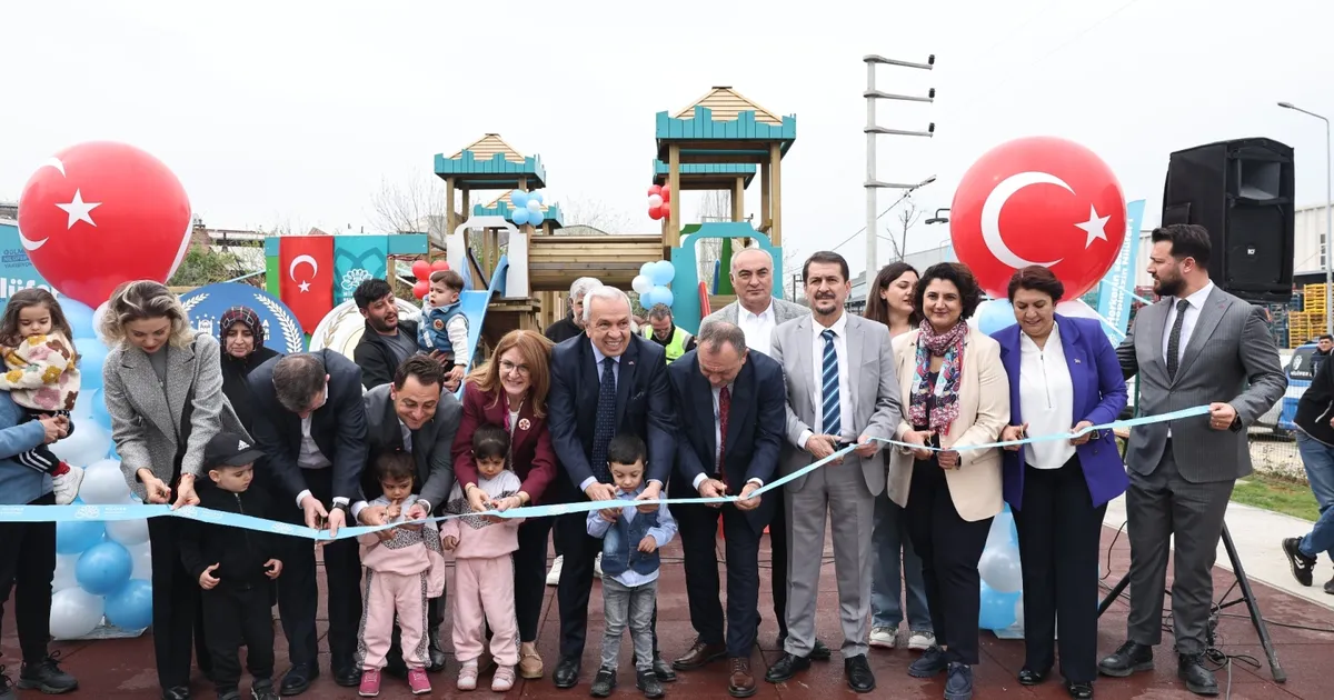 Bursa'da Işıktepe Mahallesi’ne yeni park ve taksi durağı  