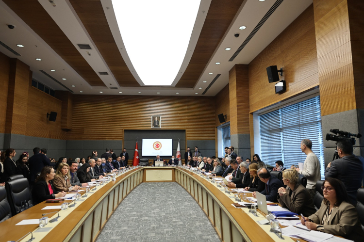 CHP'li Sarıbal: İklim Kanunu ile ülkenin kaynakları sömürülecek