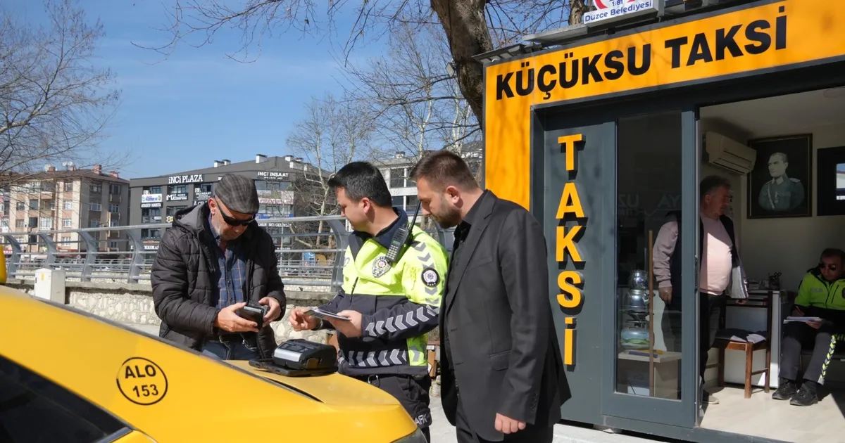 Düzce'de taksi durakları denetlendi