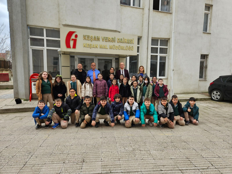 Edirneli öğrenciler Vergi Haftası’nı etkinliklerle kutladı