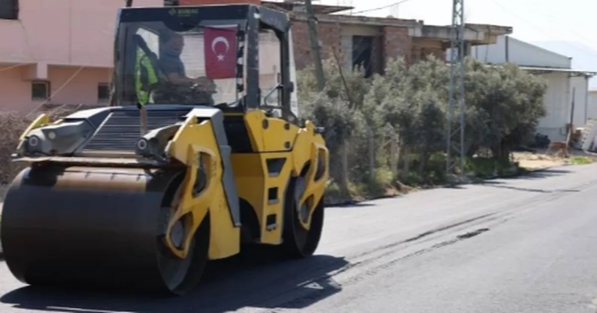 Hatay Büyükşehir yol çalışmalarında hız kesmiyor